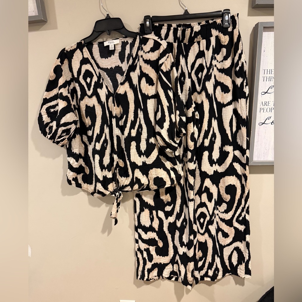 C by one Black & Beige Animal Print Two Piece Set – Wide Leg Full Length Pants - Picture 2 of 6